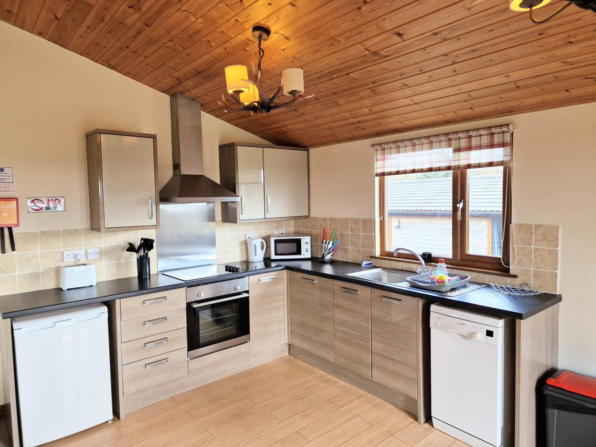 KeltyLomond 5 With Private Hot Tub - Fife - Loch Leven - Lomond Hills - Pet Friendly别墅 外观 照片