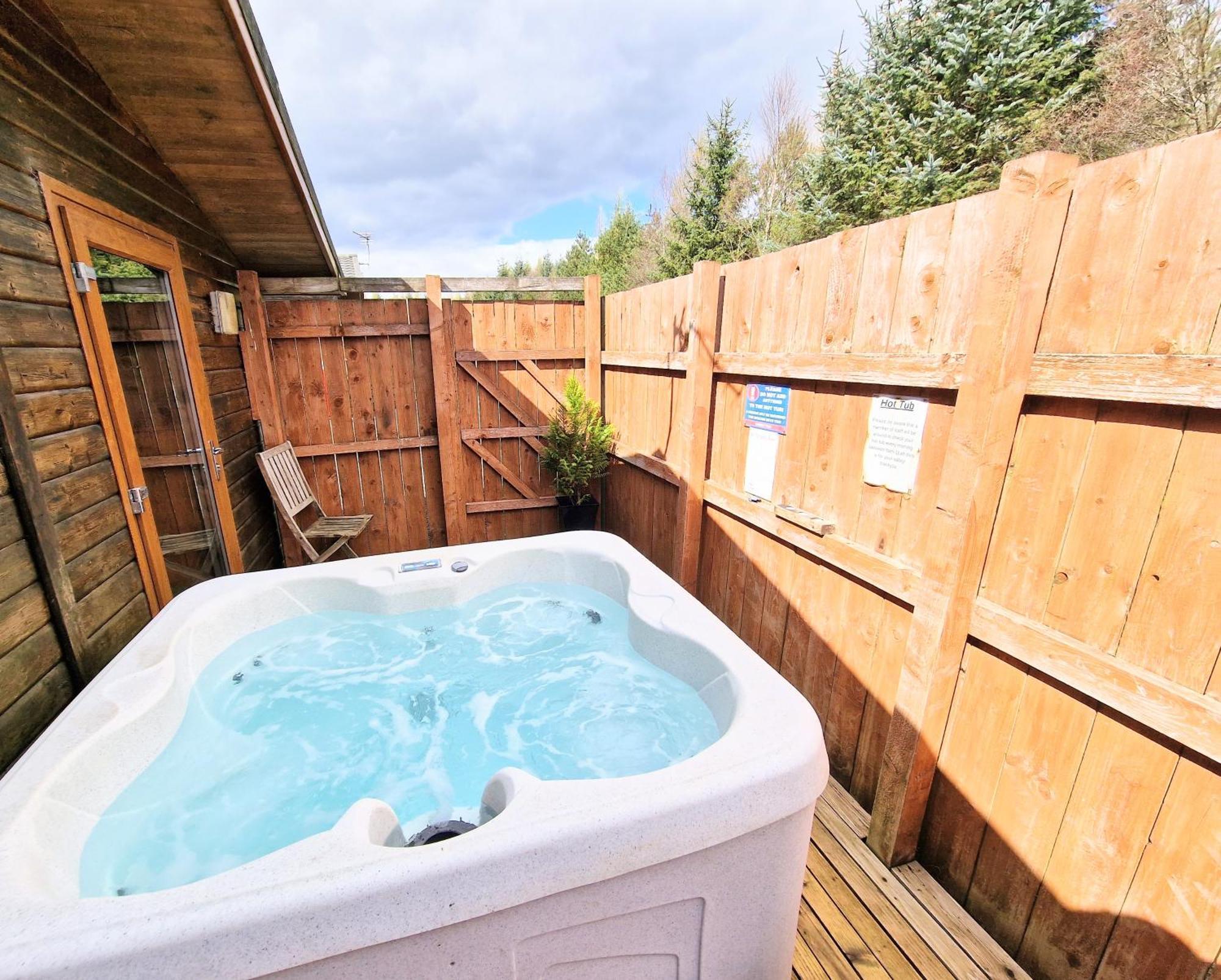 KeltyLomond 5 With Private Hot Tub - Fife - Loch Leven - Lomond Hills - Pet Friendly别墅 外观 照片