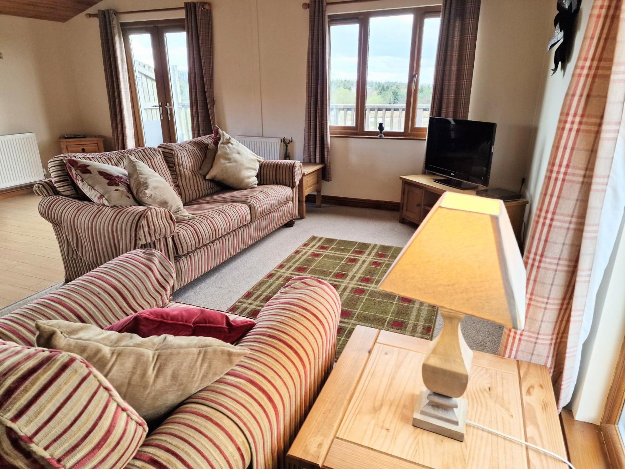 KeltyLomond 5 With Private Hot Tub - Fife - Loch Leven - Lomond Hills - Pet Friendly别墅 外观 照片